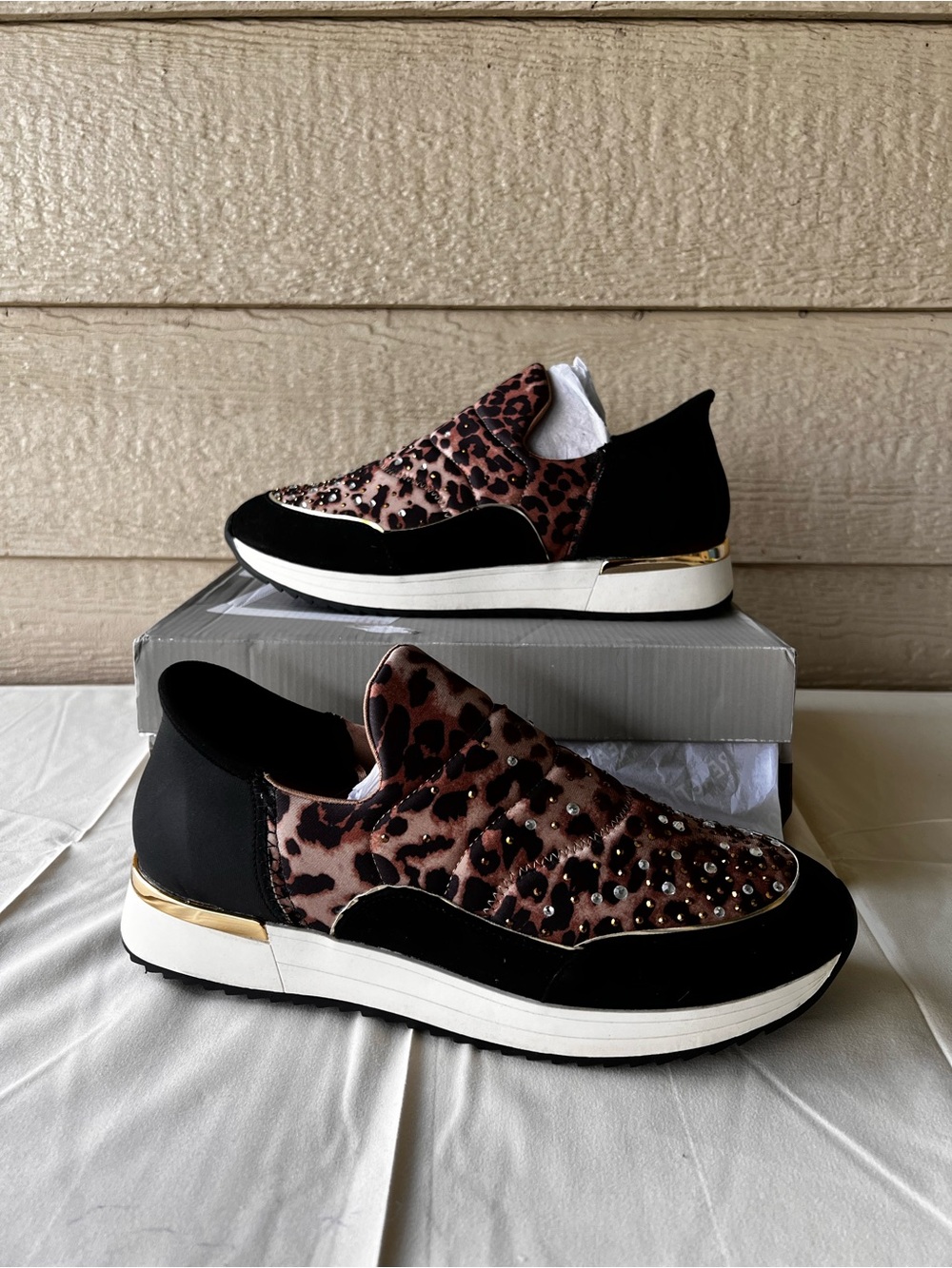 New Kenneth Cole Reaction Cameron Easy On Puff Sneakers Leopard Size 11